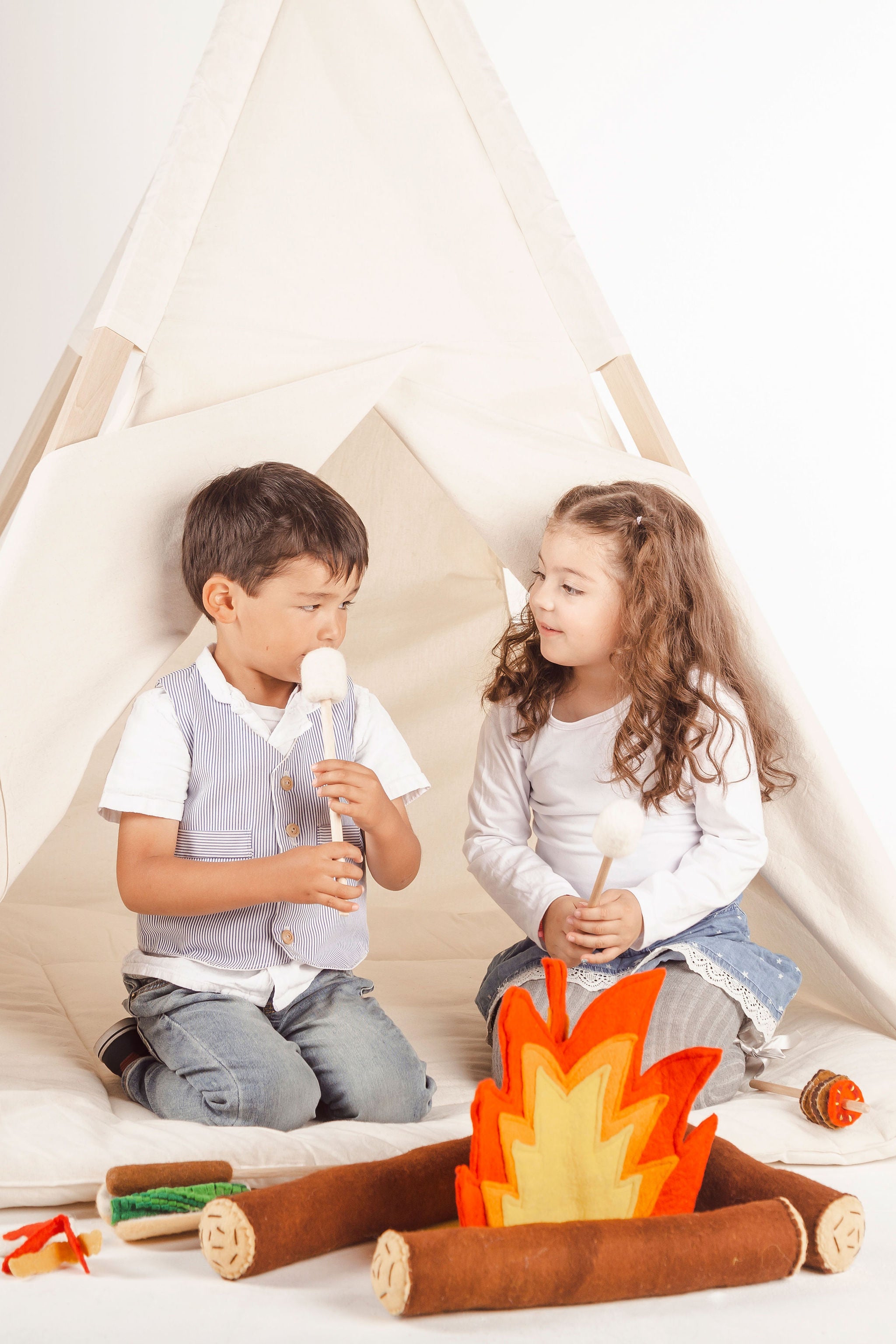 New Adventures Campfire Set